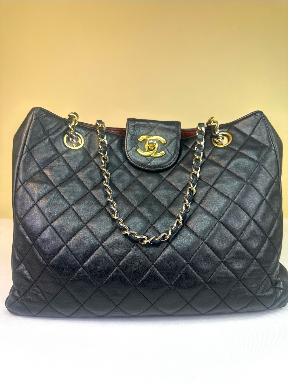 CHANEL CC Lambskin Quilted 24K goldplated HDW shoulder Series #4 1996-1997 COA